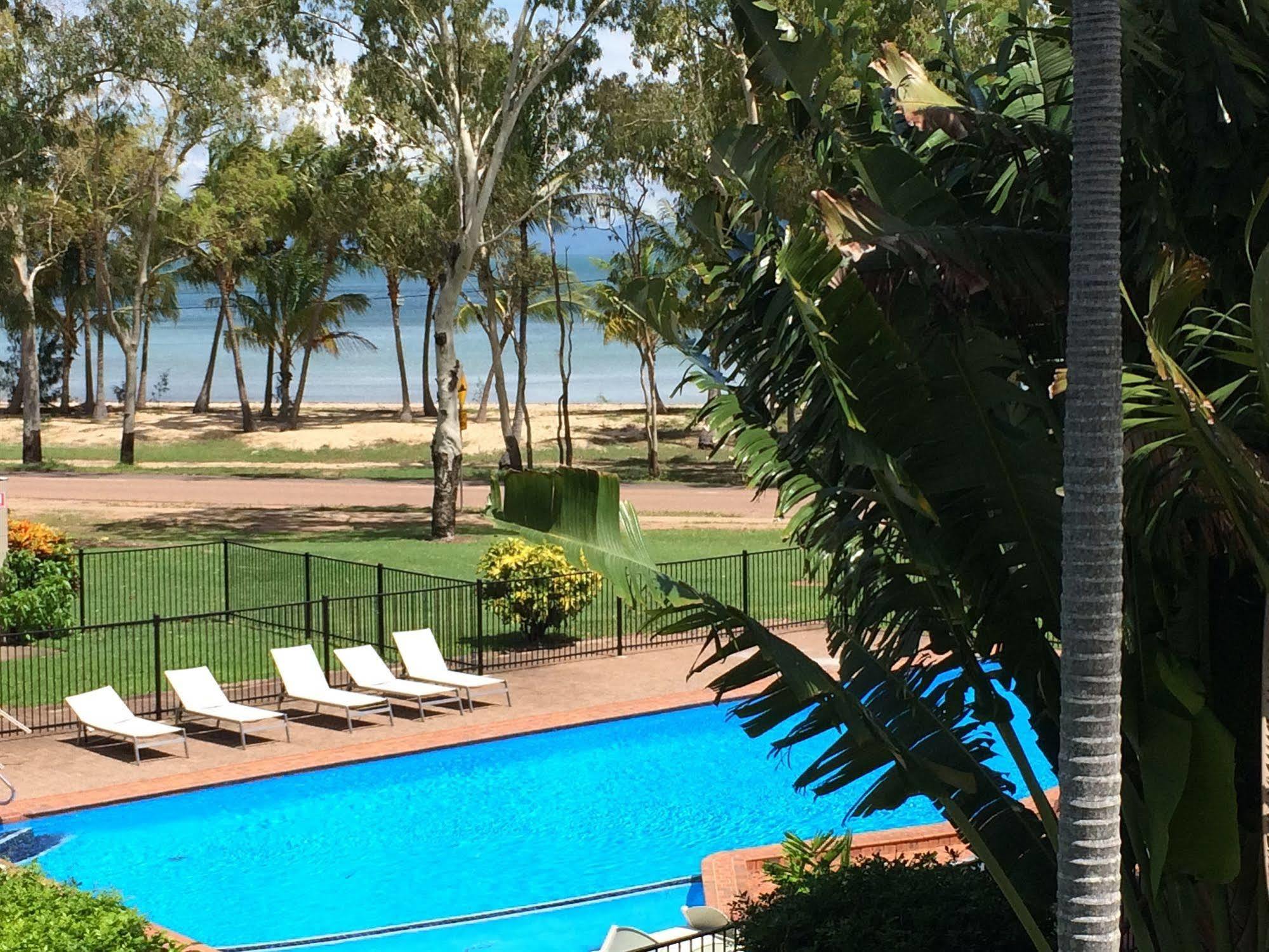 Village Hotel 3*